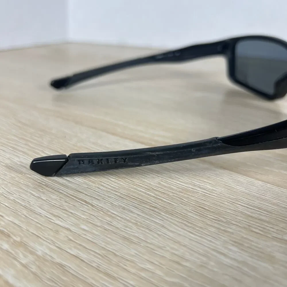 Oakley Chainlink OO9247-15 Sunglasses Polarized Black Lenses 57-17-138
